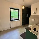 Lejlighed Komfortable Stadtwohnung Mit Terrasse